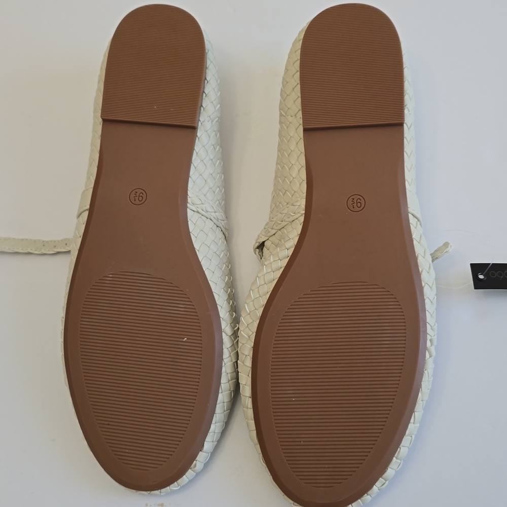NWT House Of Harlow 1960 Bistro Off White Strap Buckle Ballet Flats Size 9.5 - Picture 10 of 13